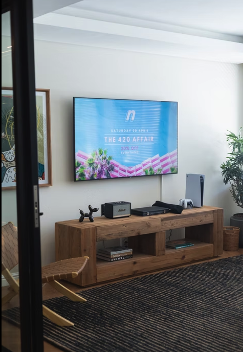Private Lounges